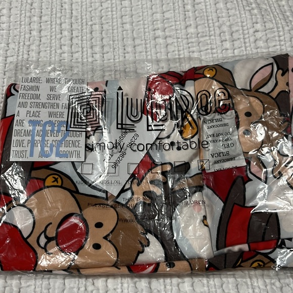 LulaRoe Christmas leggings! - Picture 4 of 4